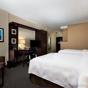 Queen Room Two Queen Beds